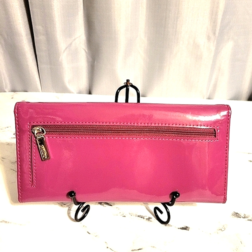 HOBO The Original Hot Pink Genuine Patent Leather 'Sadie' Wallet - Picture 5 of 7